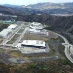 Vista aérea de un área industrial en construcción