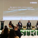 Panel de discusión en el congreso IndustriaZ en Vitoria-Gasteiz