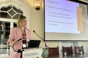 Maria Ubarretxena presenta estrategia de desburocratización