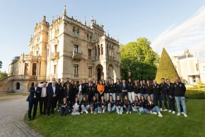 Jugadoras del Deportivo Alavés Femenino posando en un evento
