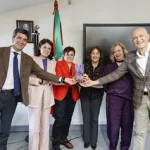 Grupo de profesionales de la salud en un evento de Osakidetza