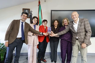 Grupo de profesionales de la salud en un evento de Osakidetza
