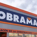 Fachada de la tienda Obramat en Sestao