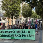 Manifestación de trabajadores del Metal en Vitoria-Gasteiz con pancarta de ELA.