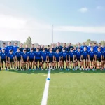 Plantilla del Deportivo Alavés B en el campo de entrenamiento