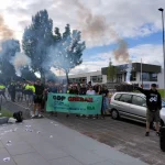 Protesta de trabajadores con pancarta en Ormazabal