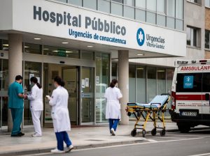 Entrada del Hospital Universitario de Araba Txagorritxu en Vitoria-Gasteiz